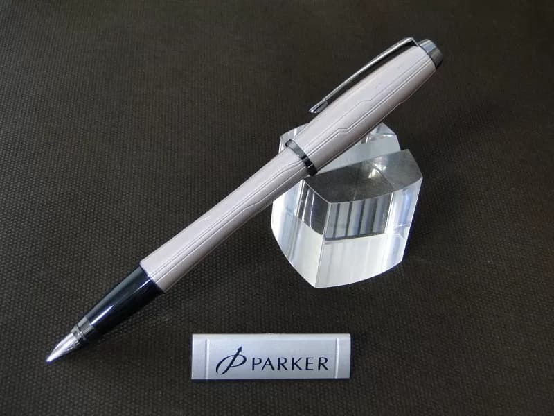 خودنویس پارکر اربن پریمیوم متالیک صورتی | PARKER URBAN PREMIUM Pink Metallic — تصویر ۲