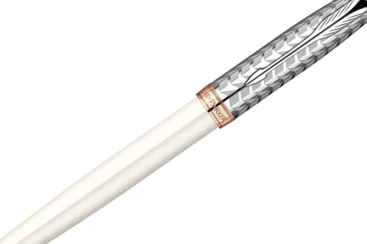 خودکار پارکر سونت چیزل فمینین لاک صدفی – PARKER SONET Feminine — تصویر ۳