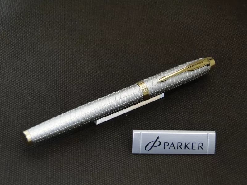 خودنویس پارکر مدل ای ام پریمیوم (کروم گیره طلایی) – PARKER IM premium — تصویر ۲