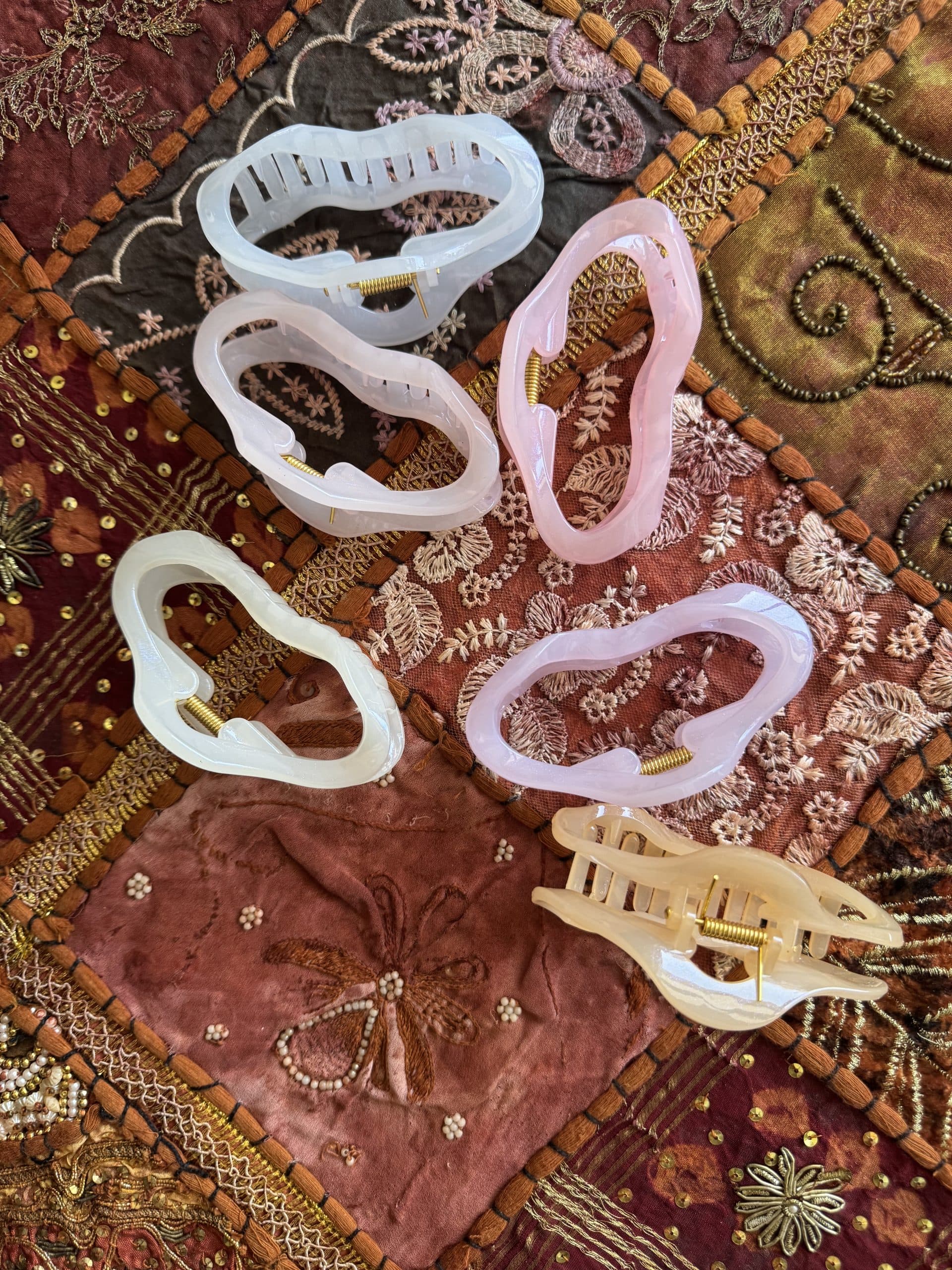 کلیپس ابر صدفی