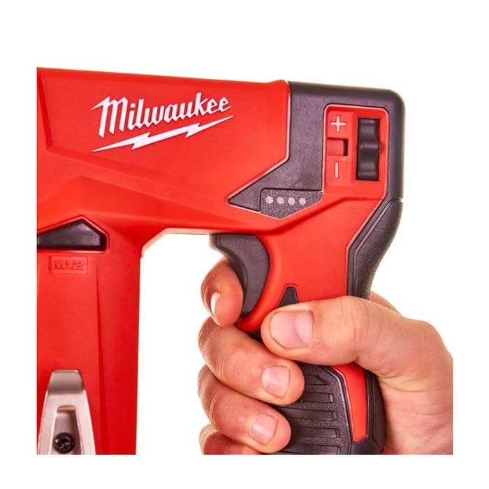 منگنه کوب شارژی 12 ولت میلواکی مدل M12 BST 202X — تصویر ۶