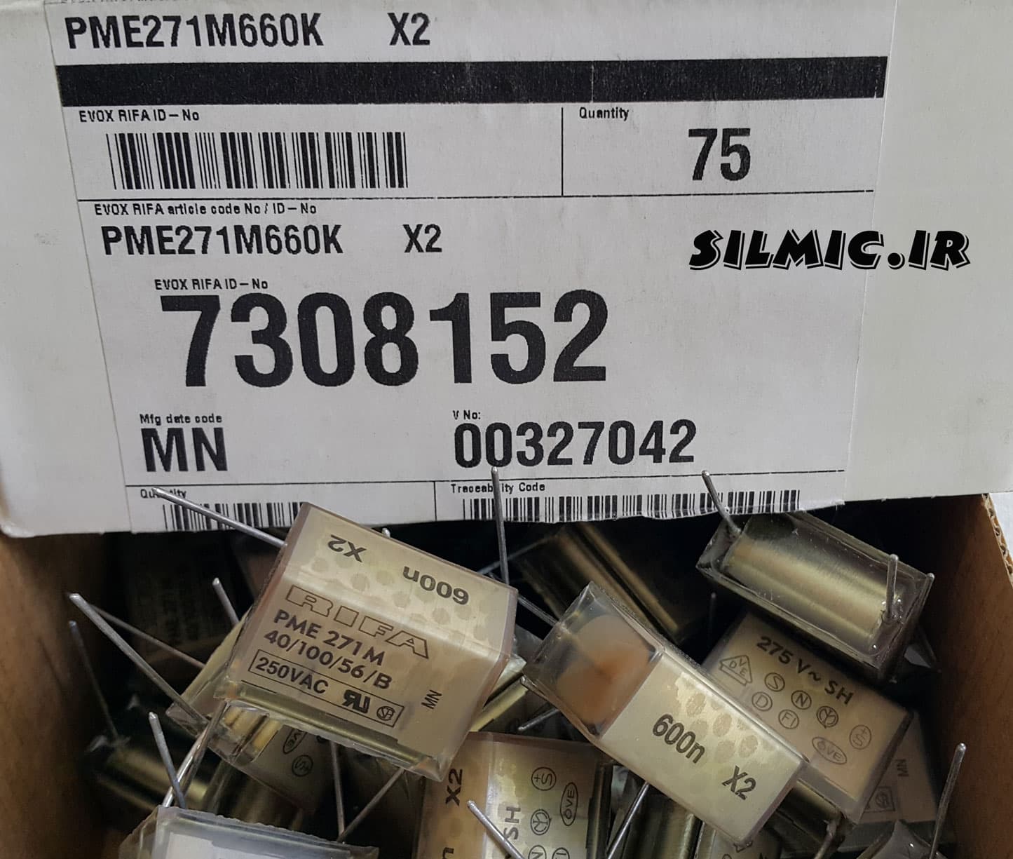 خازن کاغذی متالیزه 600 نانو فاراد 275 ولت ac ساخت RIFA با سرکوب عالی EMI — تصویر ۲