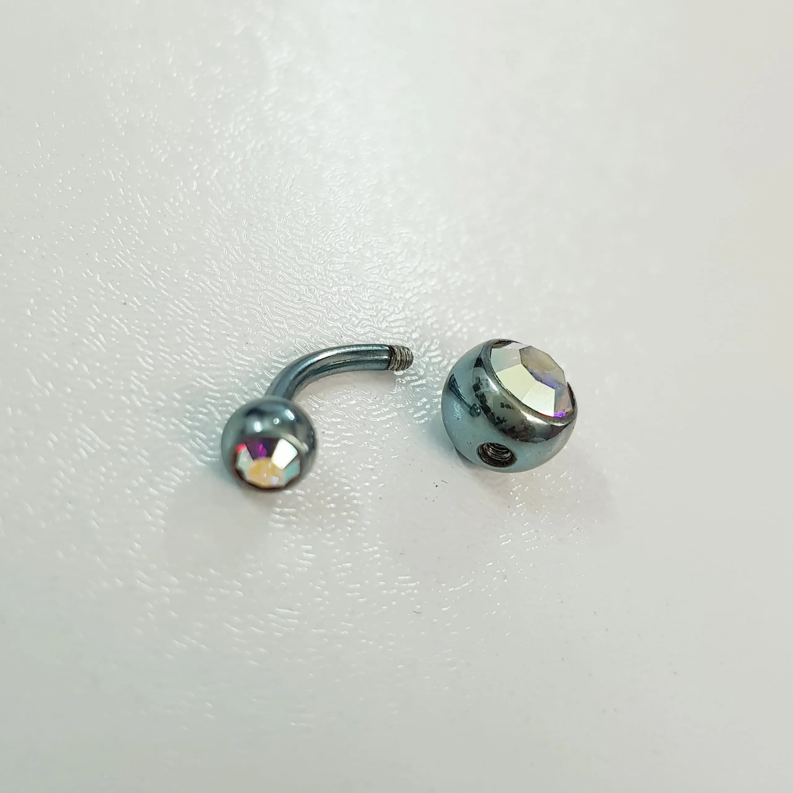 پرسینگ ناف نگین هفت رنگ ، جنس استیل جراحی (Surgical Steel) — تصویر ۵