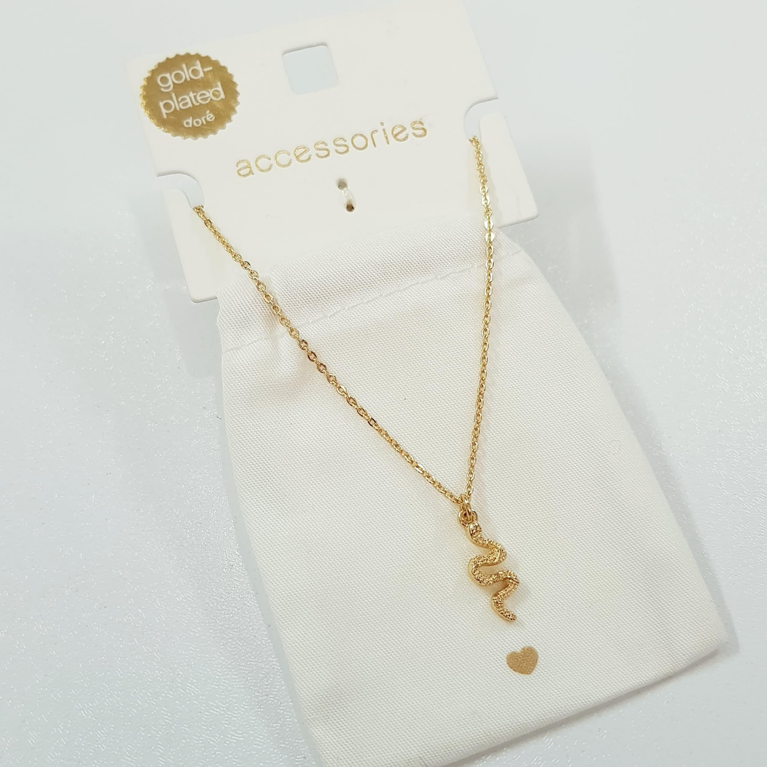 گردنبند آبکاری طلا آویز مار با کیف مخصوص اکسسوری برند Accessories کد ۱۹۰۹۴ — تصویر ۵