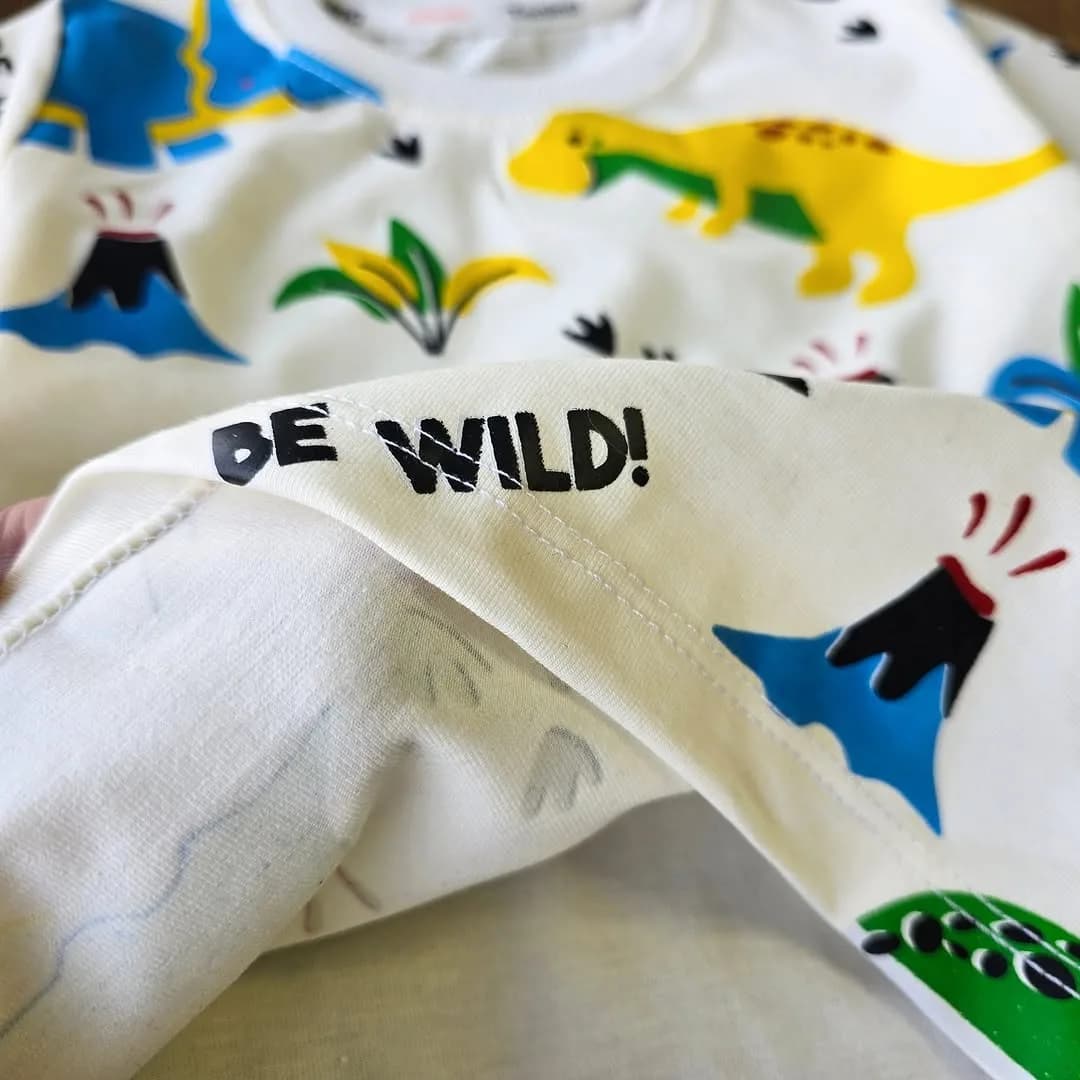 تیشرت شلوارک کتان دایناسورها Be Wild کد 4367 — تصویر ۲