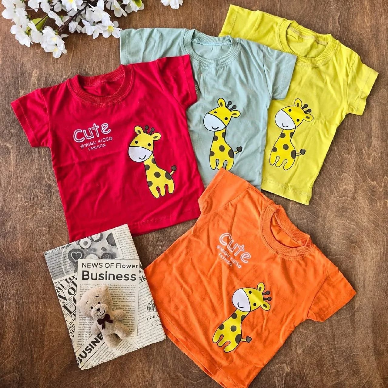 تیشرت تک زرافه cute سایز 35 تا 45 کد 4337