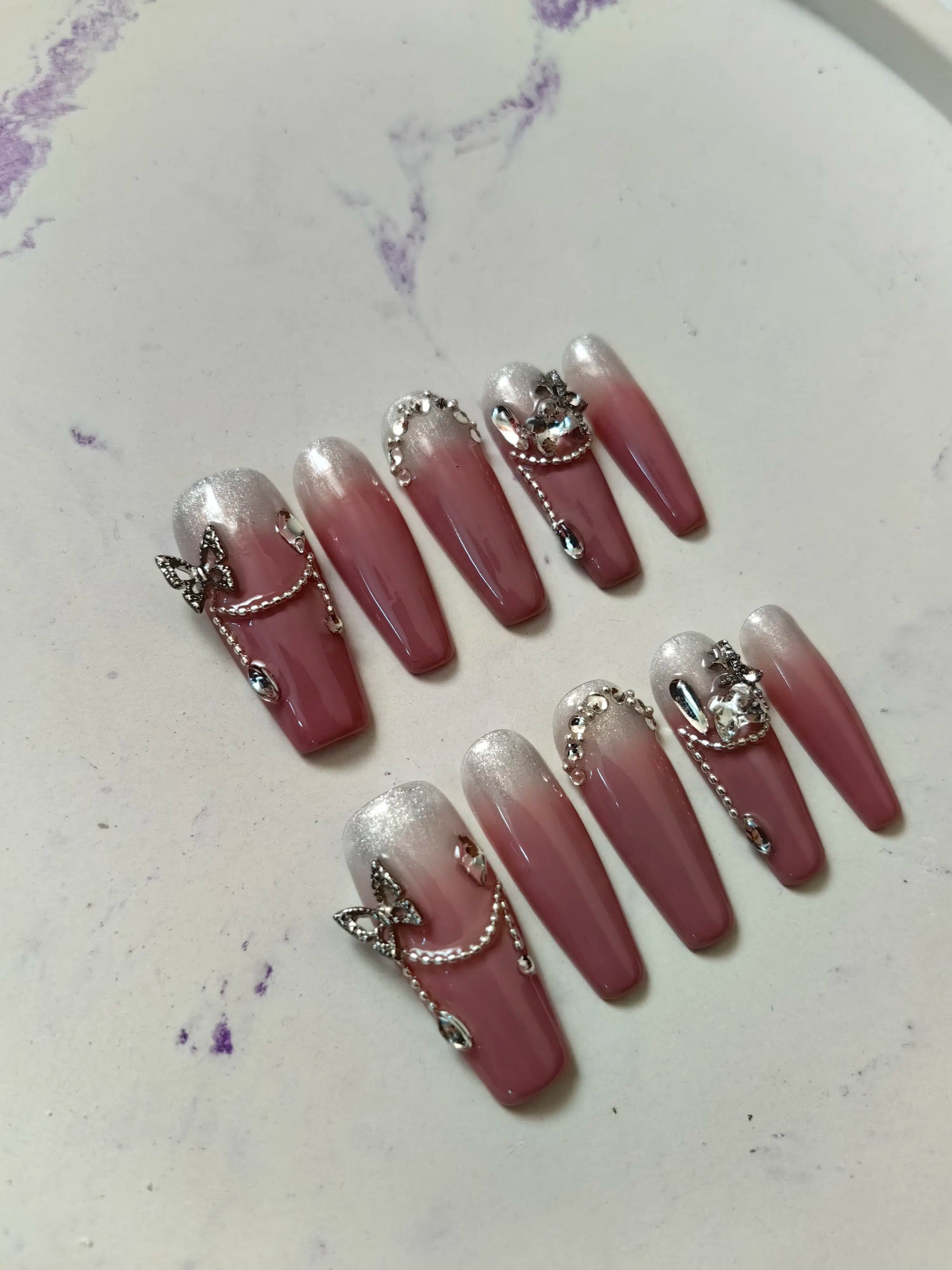 ناخن مصنوعی مدل کالباسی طرح پروانه و نگین راسا – RSN0237 — تصویر ۵
