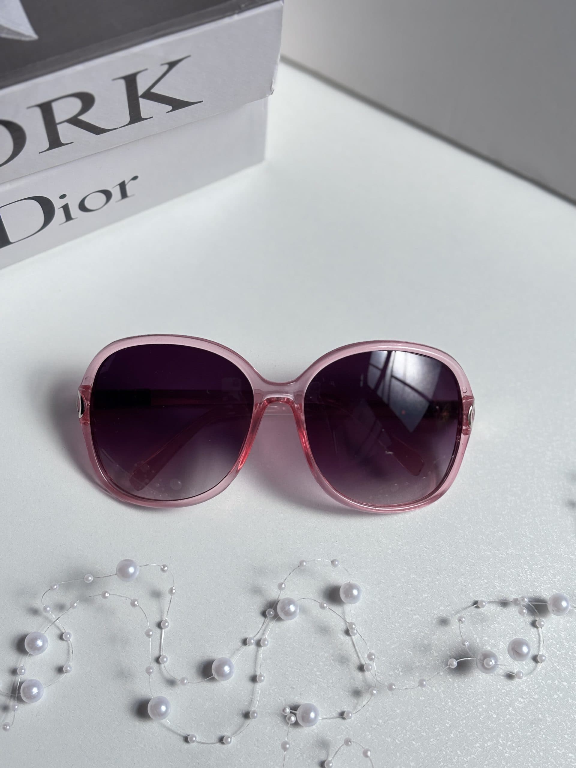 عینک آفتابی برند Dior زنانه بیس دار گلبهی یووی 400