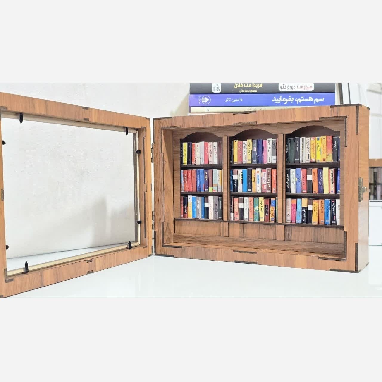 کتابخانه مینیاتوری مبلمان فرنا مدل 1123562 — تصویر ۳