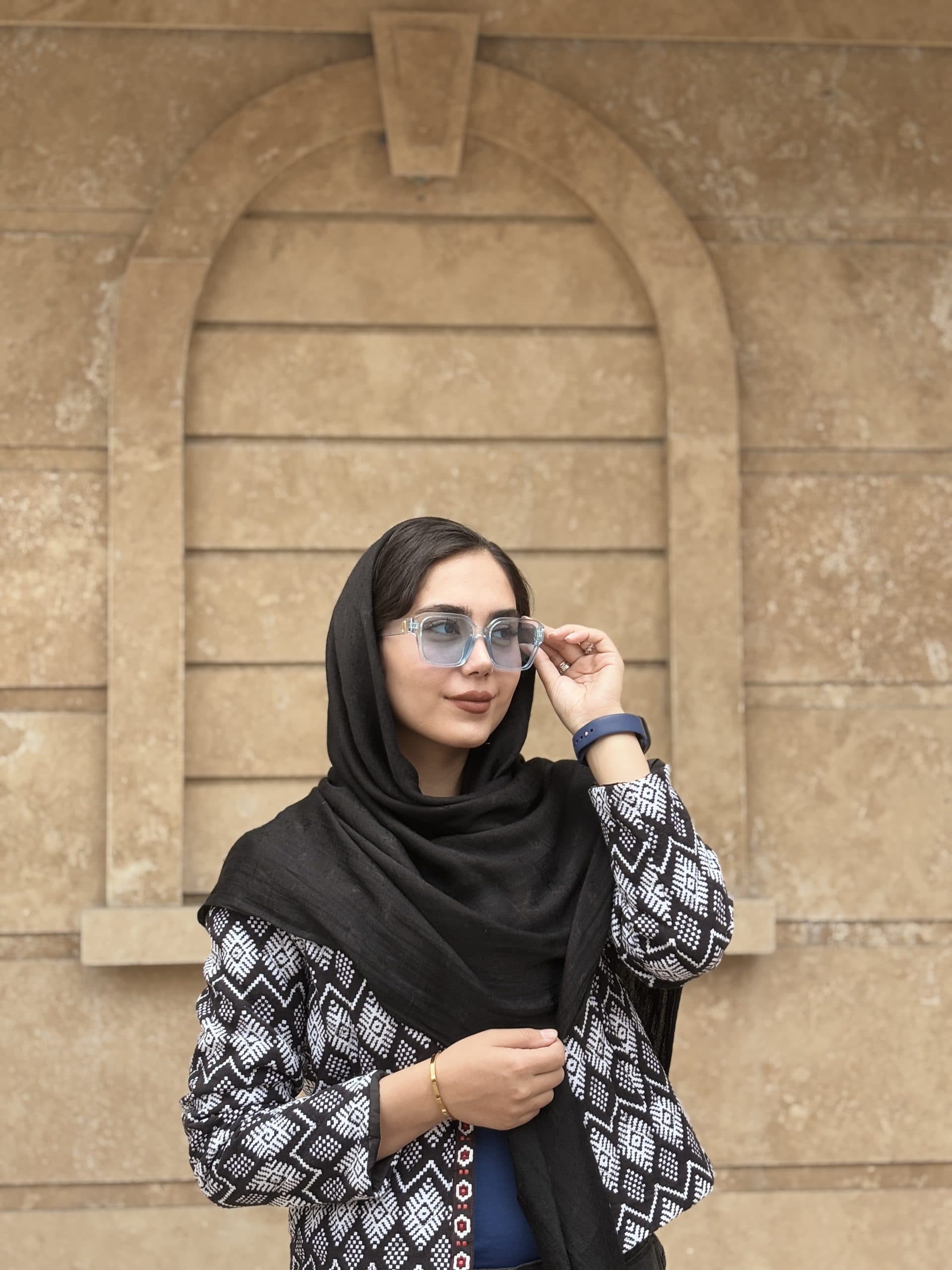 عینک آفتابی برند prada زنانه دخترانه ترند آبی يخي یووی ۴۰۰ — تصویر ۳