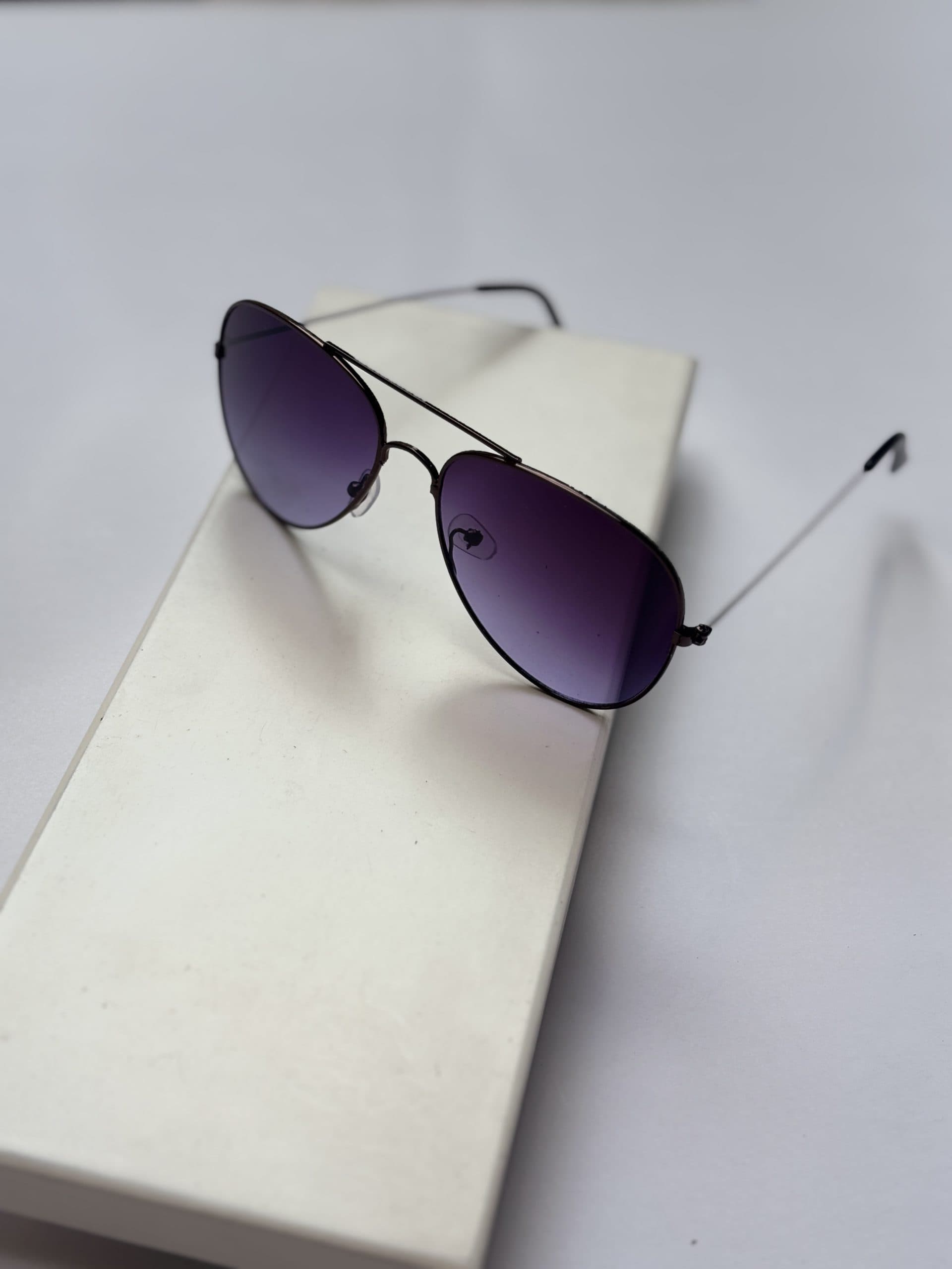 عینک افتابی برند rayban مردانه اسپرت خلبانی یووی ۴۰۰ — تصویر ۲