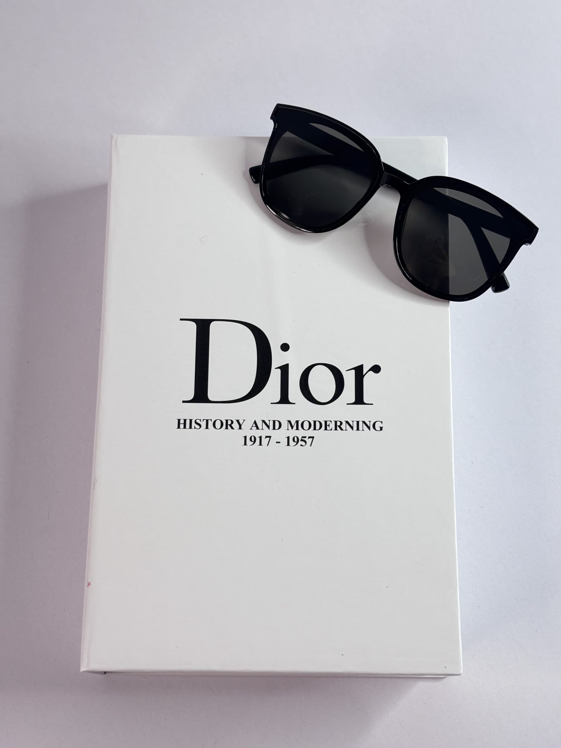 عینک افتابی برند chanel زنانه دخترانه کلاسیک مشكي یووی ۴۰۰ — تصویر ۴