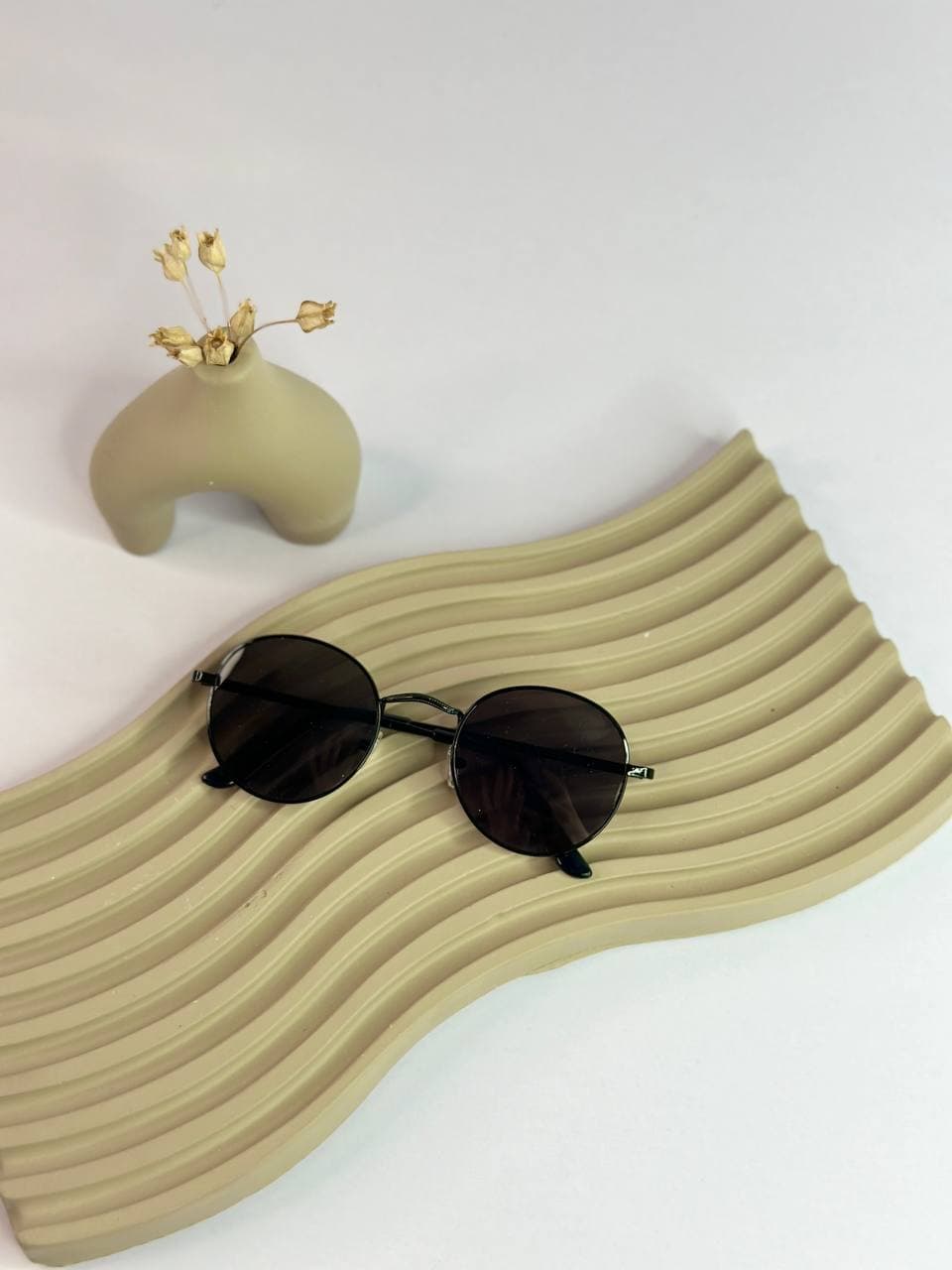 عینک افتابی برند RayBan زنانه دخترانه اسپرت مشكي یووی ۴۰۰