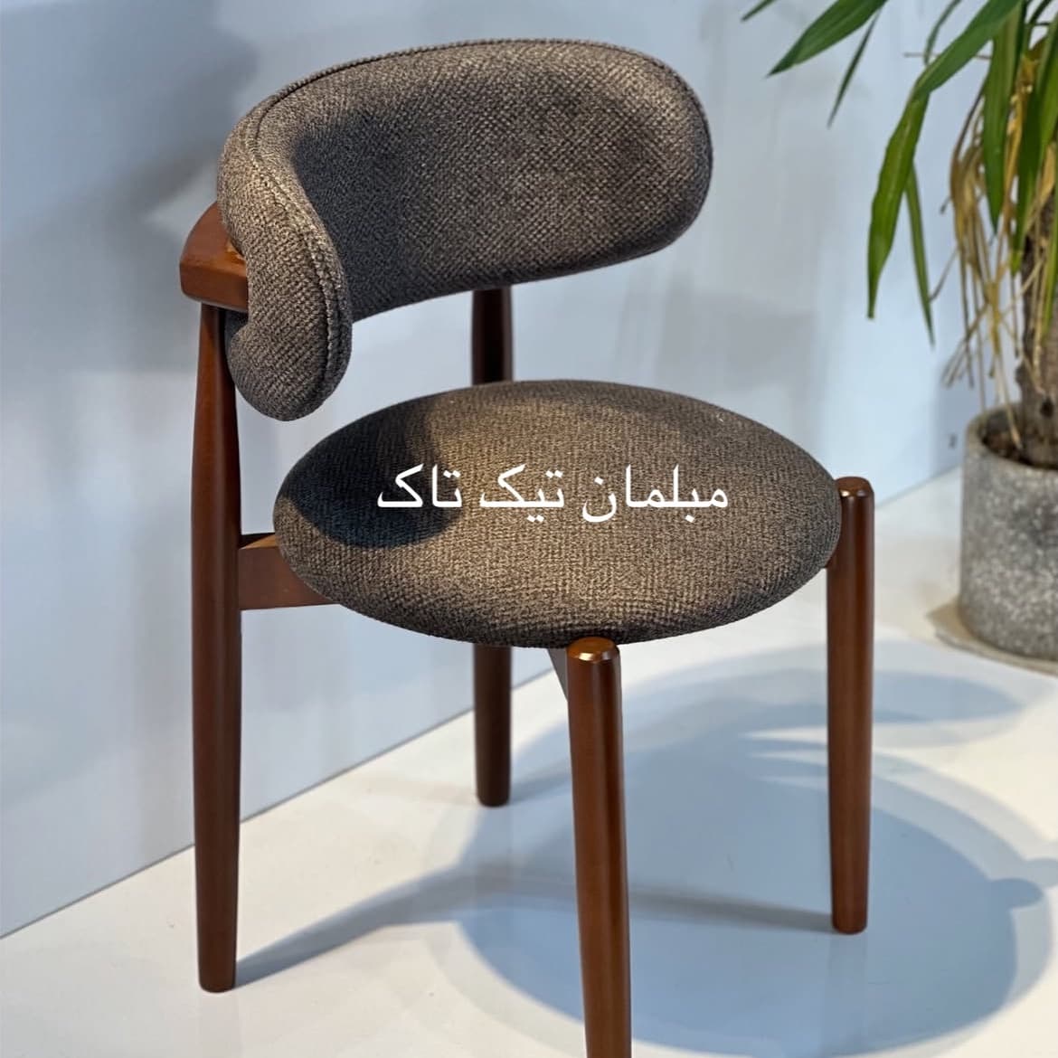میز نهار خوری 4نفره تولیدی مبلمان تیک تاک با بهترین کیفیعت مبلمان فرنا مدل 1113871 — تصویر ۳