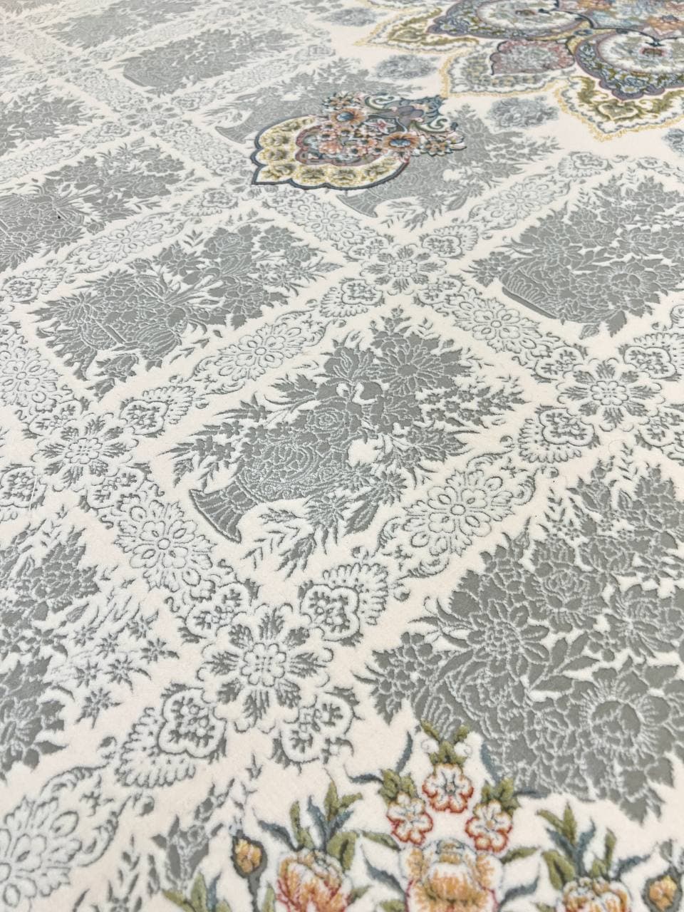 فرش میکائیل کرم 1200 شانه برجسته + فیلم — تصویر ۵