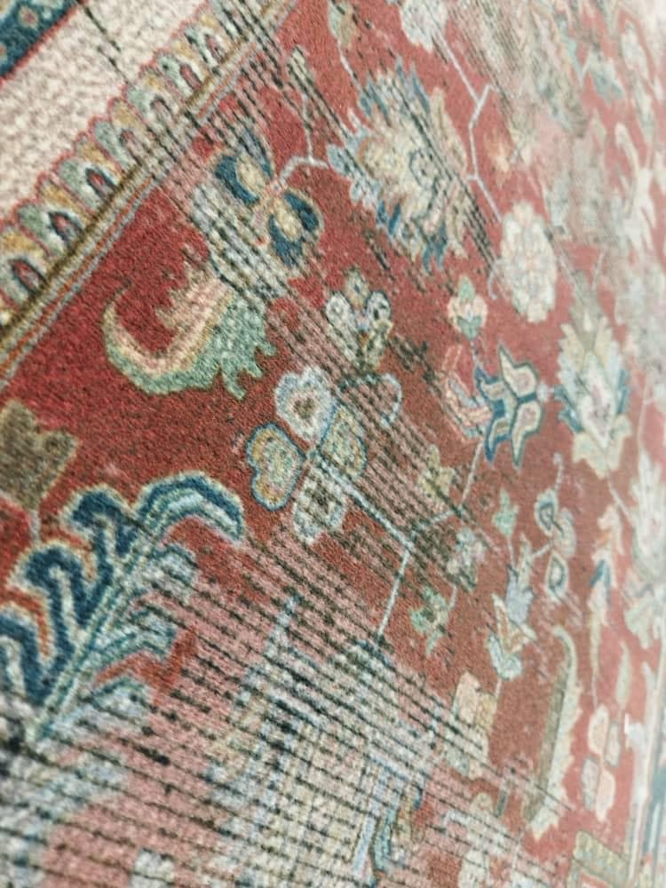 فرش وینتیج کد 100625 لاکی حاشیه کرم — تصویر ۳