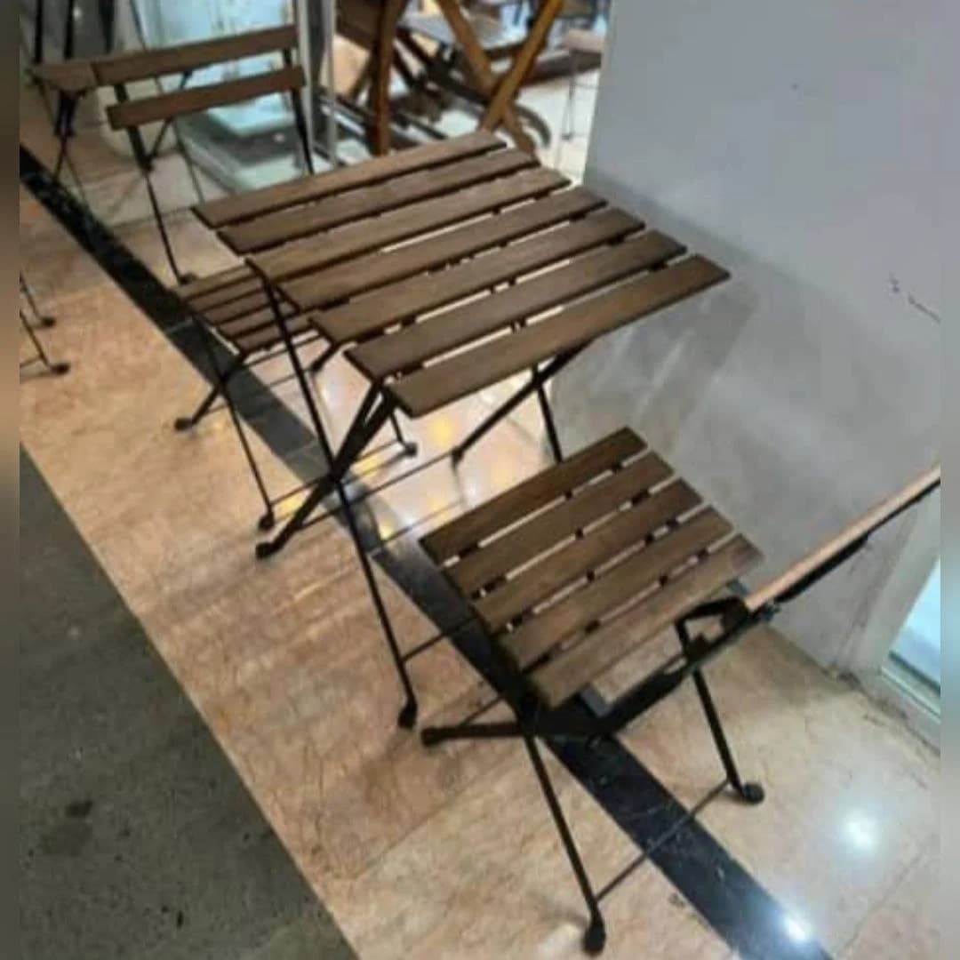 میز و صندلی چوبی ۲ نفره مدل مربع — تصویر ۳