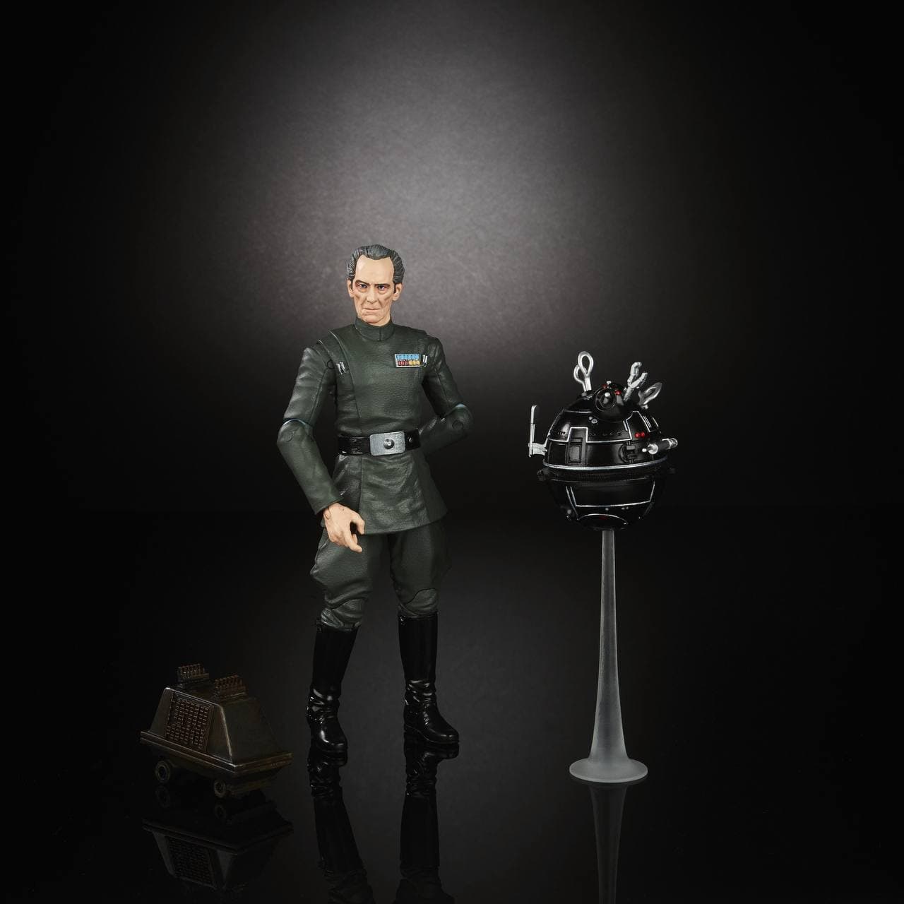 اکشن فیگور گرند ماف تارکین استاروارز | Hasbro Grand Moff Tarkin — تصویر ۴