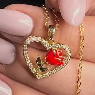 گردنبند و آویز زنانه جواهری طرح قلب نگین کاری و گل رز قرمز ضد حساسیت رنگ کاملا ثابت کد atk