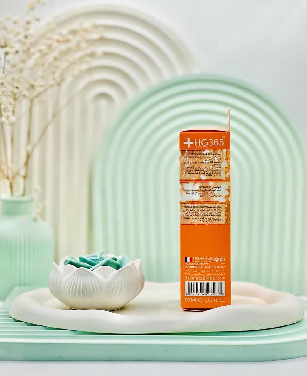 کرم ضدآفتاب SPF+50 پوست نرمال تا خشک درماتیپیک فاقد رنگ 50 میلی لیتر — تصویر ۳
