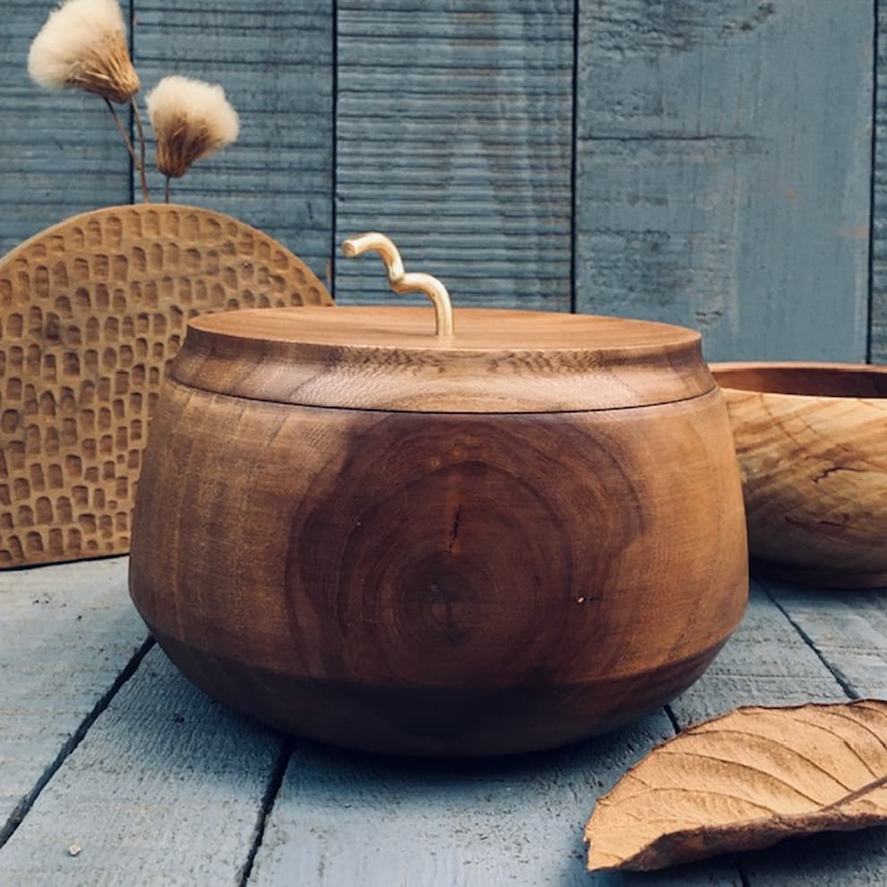 ظرف چوبی درب دار کد 950