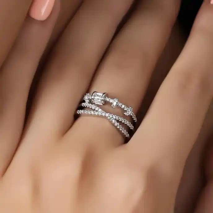 انگشتر زنانه/دخترانه فری سایز free size مدل جواهری ۳ لاین رنگ ثابت کد amp