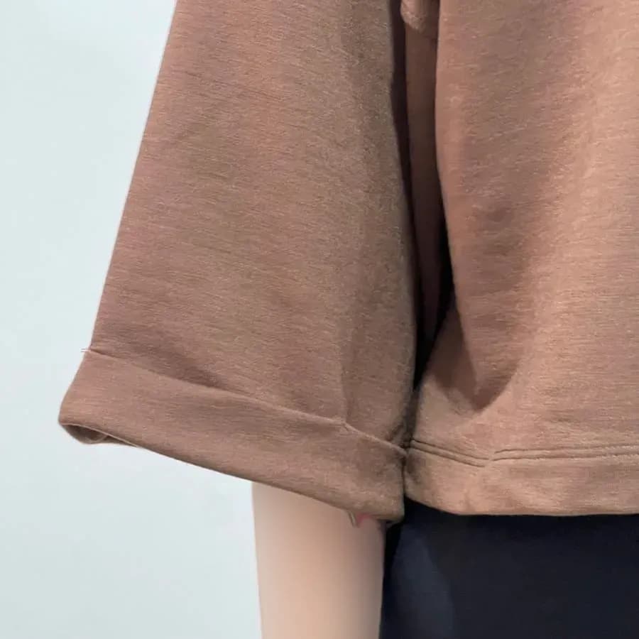 تیشرت کراپ باکسی کلاه دار چاپدار جنس گلکسی قد 50 سانت — تصویر ۱۰