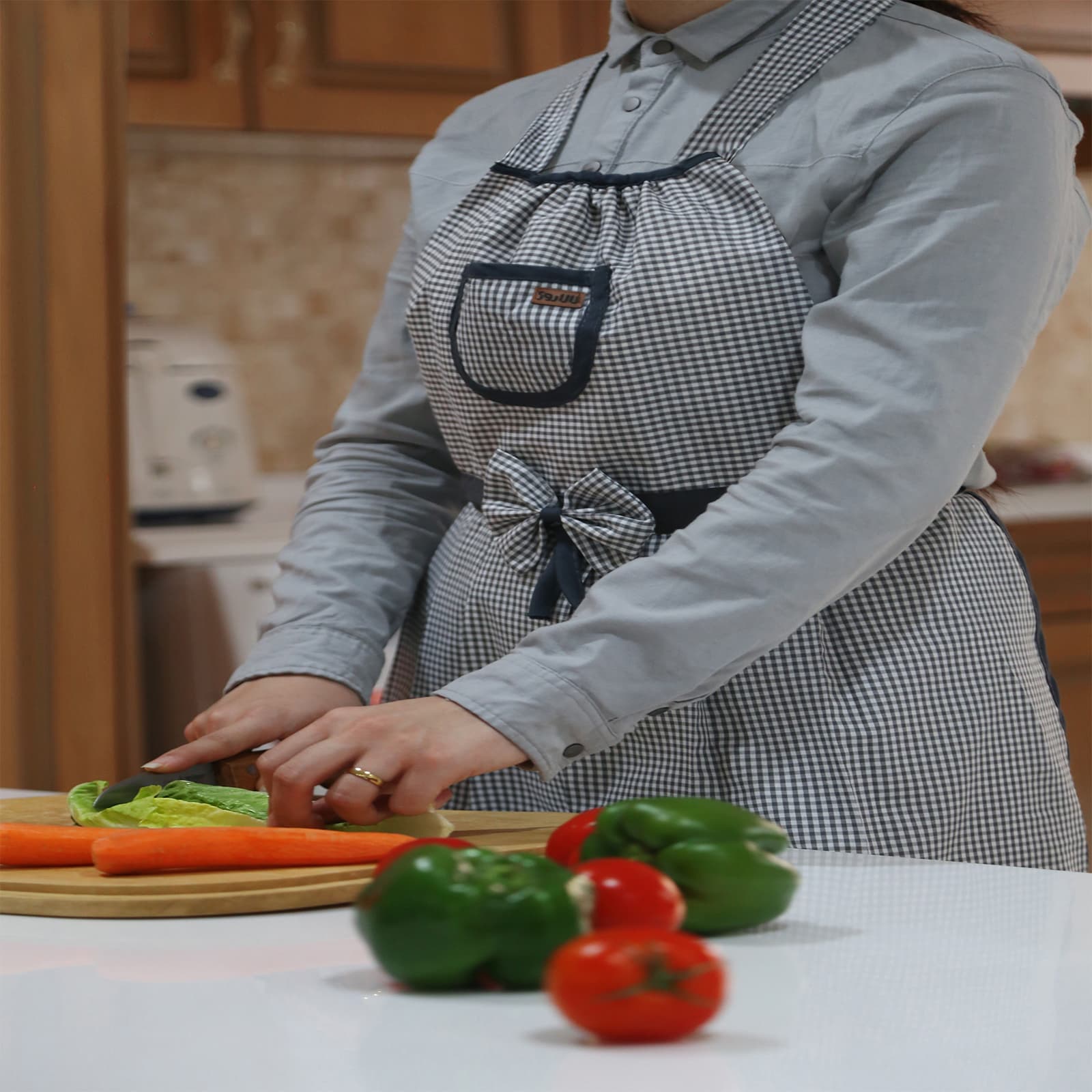 پیش بند آشپزخانه مدل عروسکی i12 — تصویر ۷