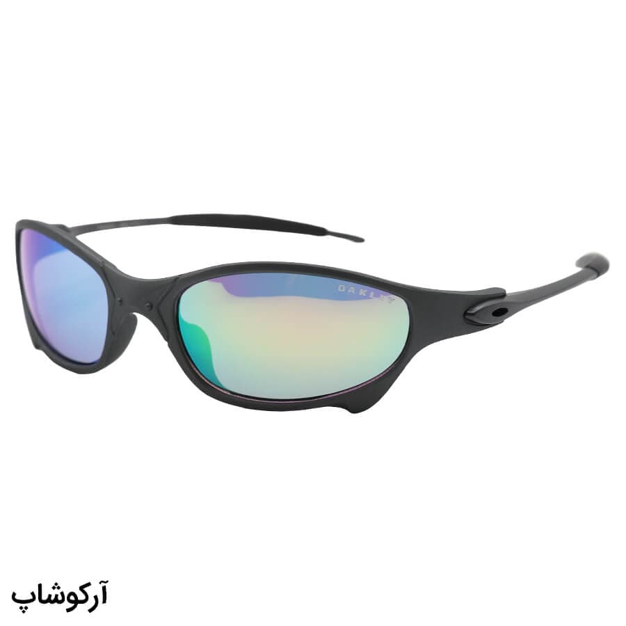 عینک آفتابی اوکلی با فریم نوک مدادی مات، بیس دار، شکل بیضی و لنز جیوه‌ای و چند رنگ مدل W2236