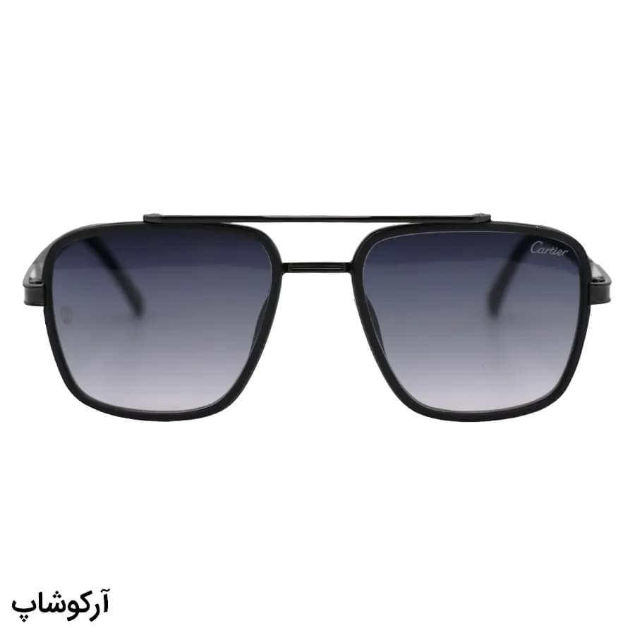 عینک آفتابی Cartier با فریم رنگ مشکی، شکل چندضلعی، لنز دودی سایه روشن و دسته سیم‌دار مدل 8052 — تصویر ۳