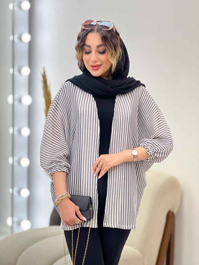 مانتو پانچ پایین هلال کد 5299 — تصویر ۳