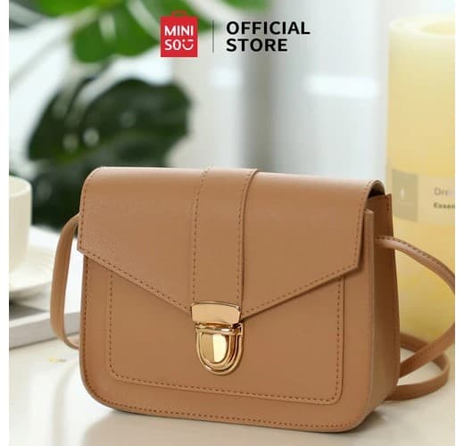 کیف رو دوشی مینیسو، طرح Flap Crossbody Bag (خاکی)، 14×6×18 سانتی متر