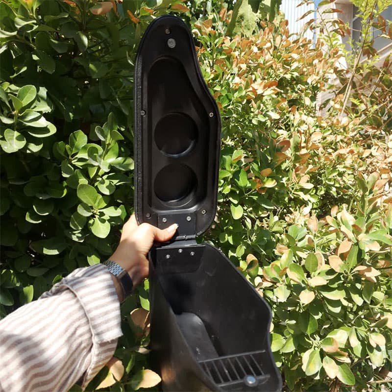 کنسول وسط صندلی پژو 206 SD کد 2022 — تصویر ۵