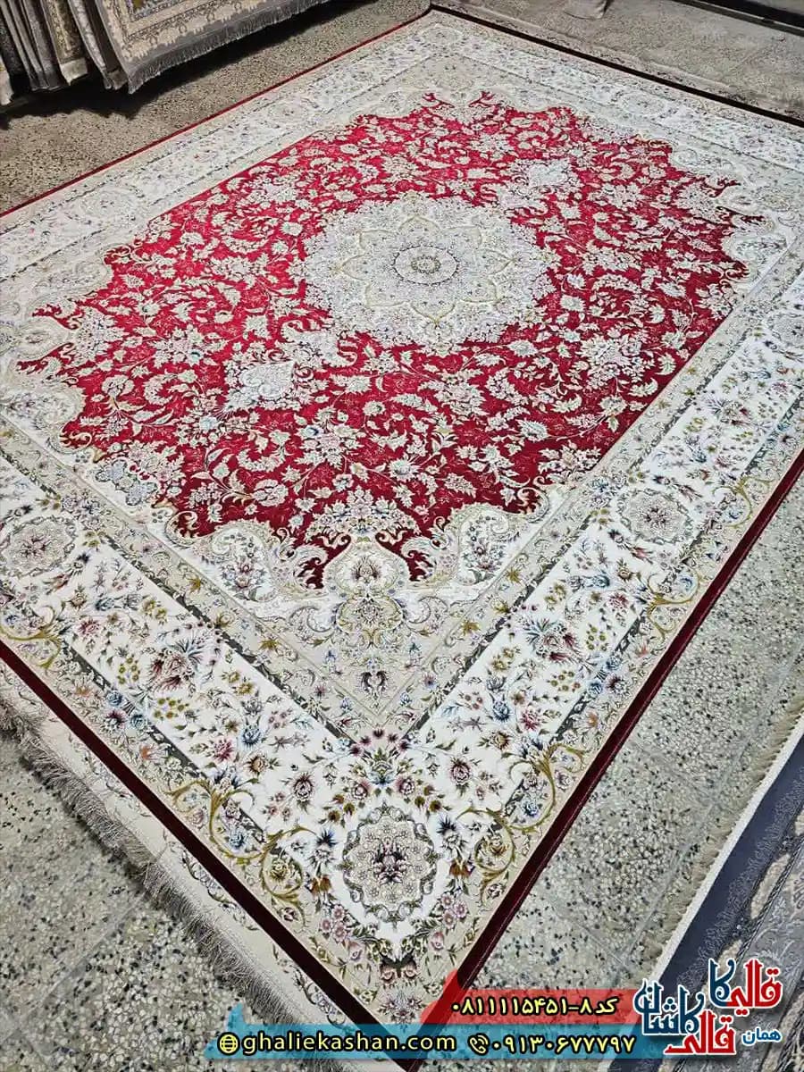 فرش کلاسیک 1500 شانه طرح گلریس رنگ قرمز لاکی گل برجسته کاشان