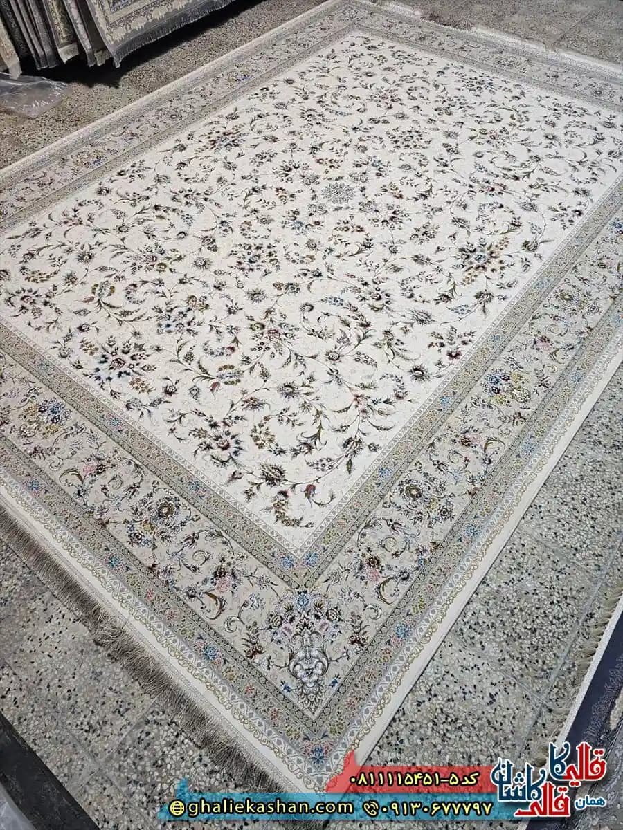 فرش کلاسیک 1500 شانه طرح افشان نگار رنگ کرم سفید گل برجسته کاشان