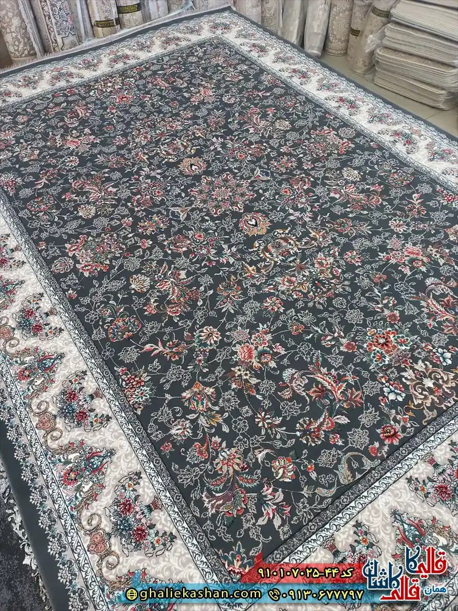 فرش کلاسیک 700 شانه طرح افشان آیسل رنگ طوسی دودی کاشان