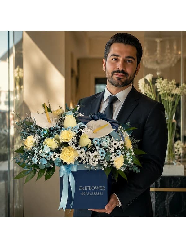 باکس گل شب یلدا با رز قرمز و میوه آرایی الهام گرفته