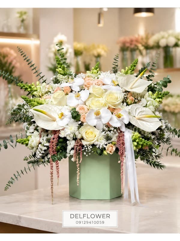 باکس گل رز قرمز سلطنتی سعادت‌آباد برای سالگرد