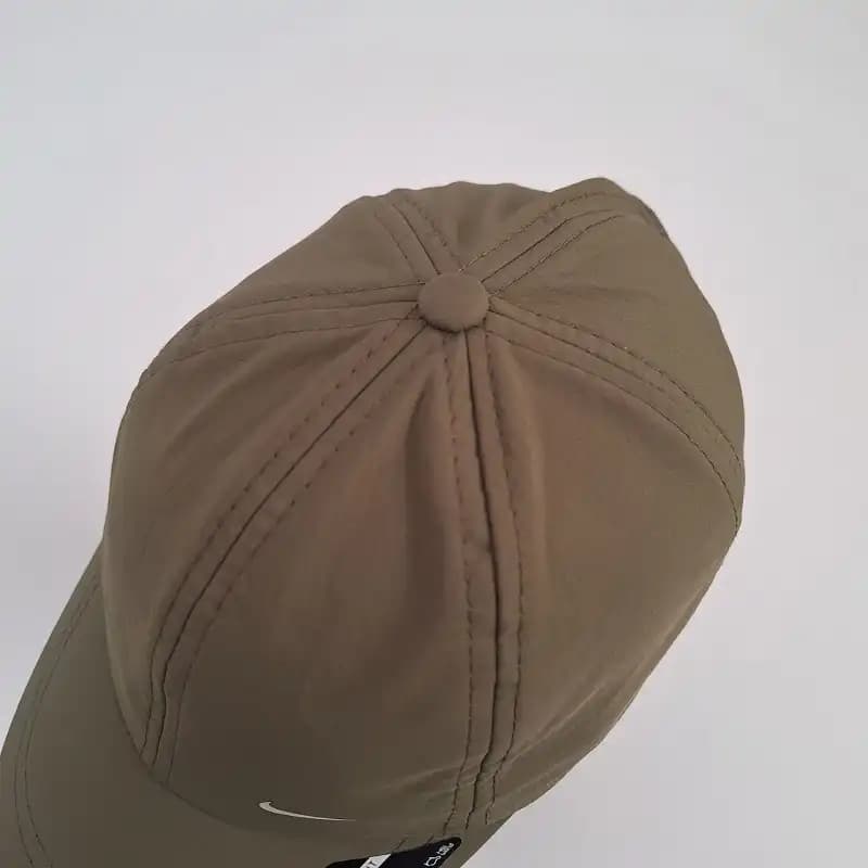 کلاه ورزشی شمعی نایک زیتونی DRI-FIT — تصویر ۴