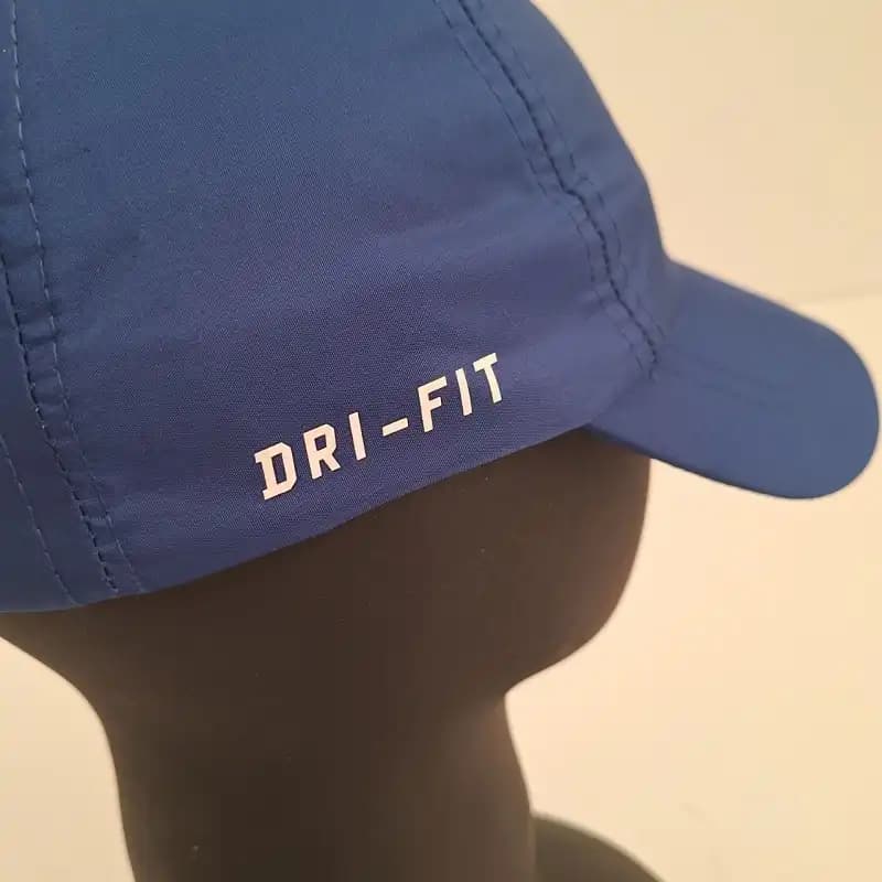 کلاه ورزشی شمعی نایک آبی تیره DRI-FIT — تصویر ۵