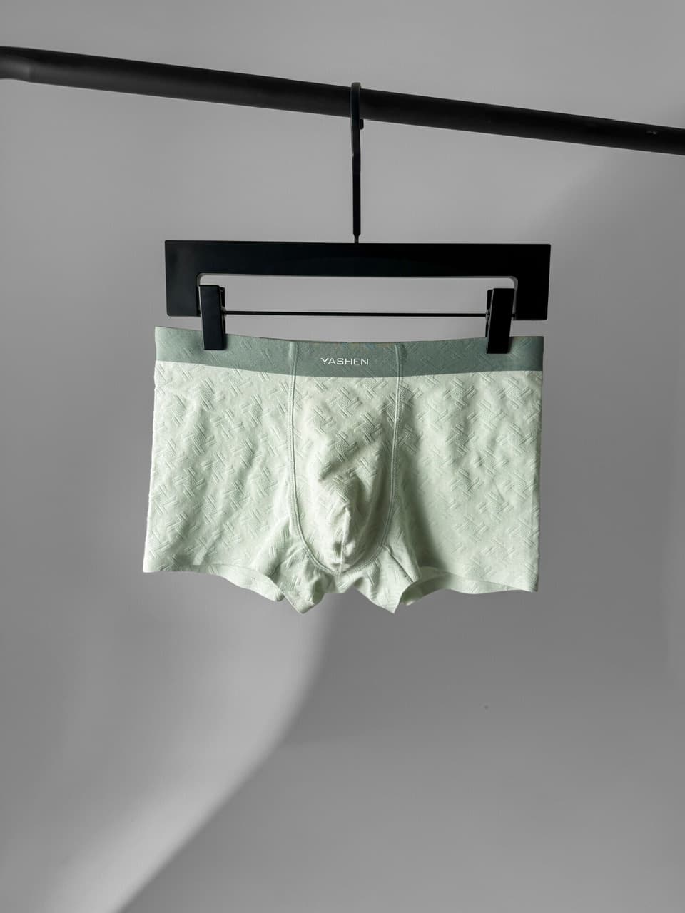 شورت مردانه لیزری Hatch Jacquard برند Yashen — تصویر ۲