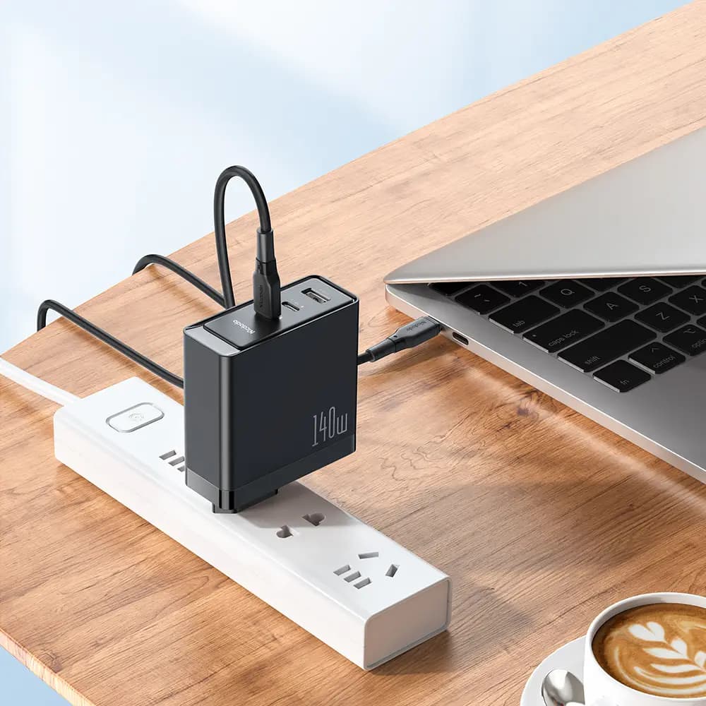 شارژر دیواری مک دودو مدل CH-2911 کد 8830 — تصویر ۲