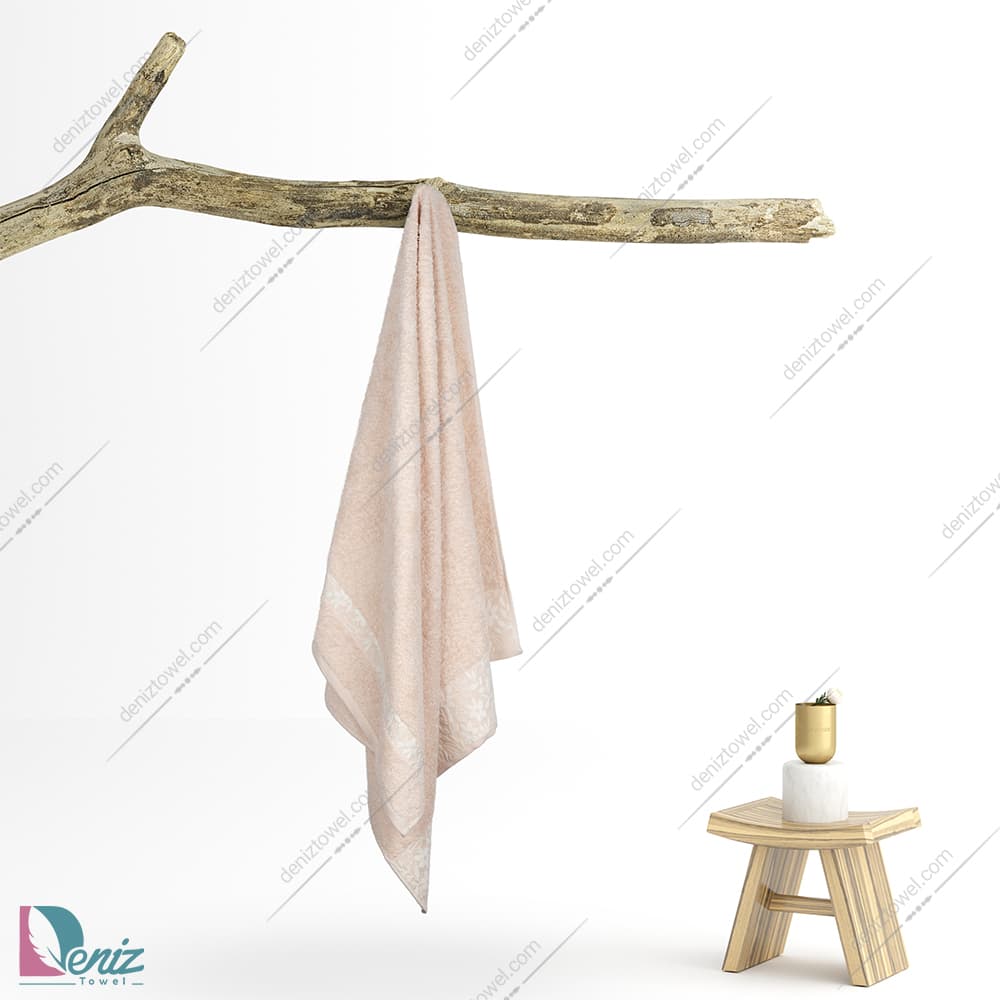 حوله استخری طرح لاو رنگ کرم