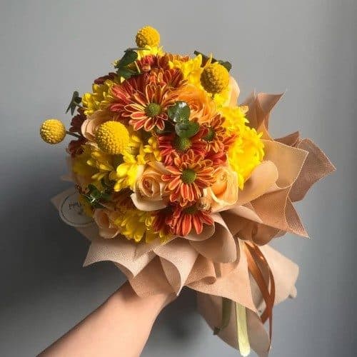 دسته گل جهت معذرت‌خواهی همراه با شکلات