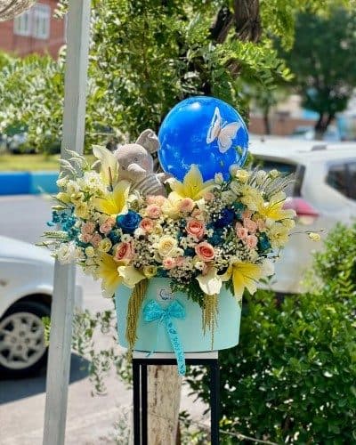 گل برای تبریک روز کارمند