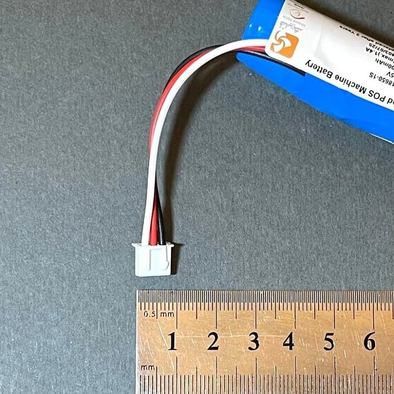 باتری کارتخوان لیتیومی تکی مدل AMP-Li-ion-18650-1S سه پین کوچک — تصویر ۲
