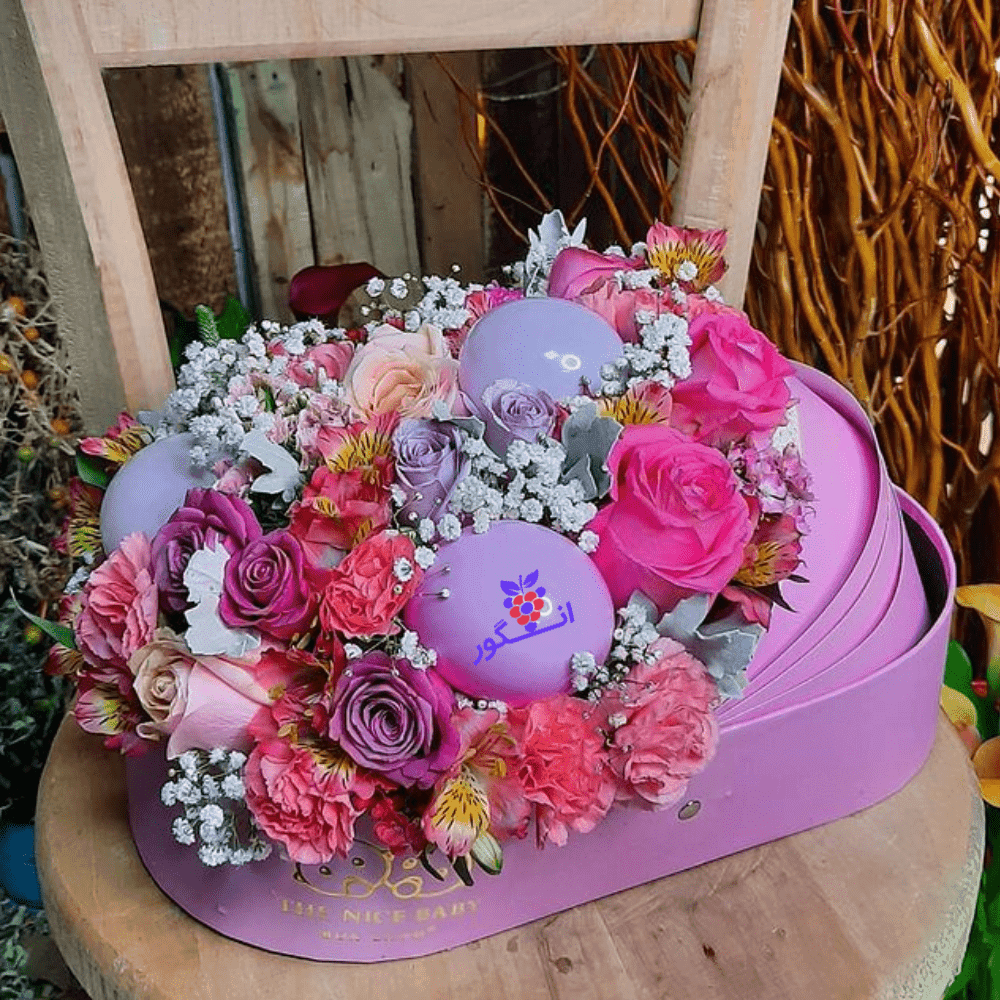 باکس گل دانژه ویژه تولد مدل گهواره ای
