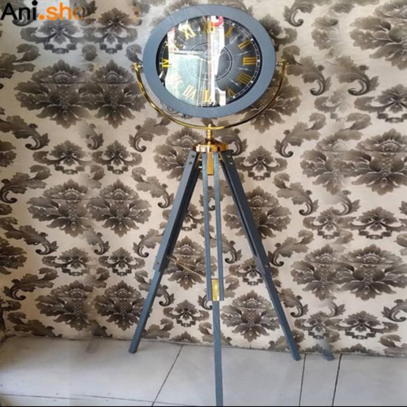 ساعت ایستاده سه پایه کد 105