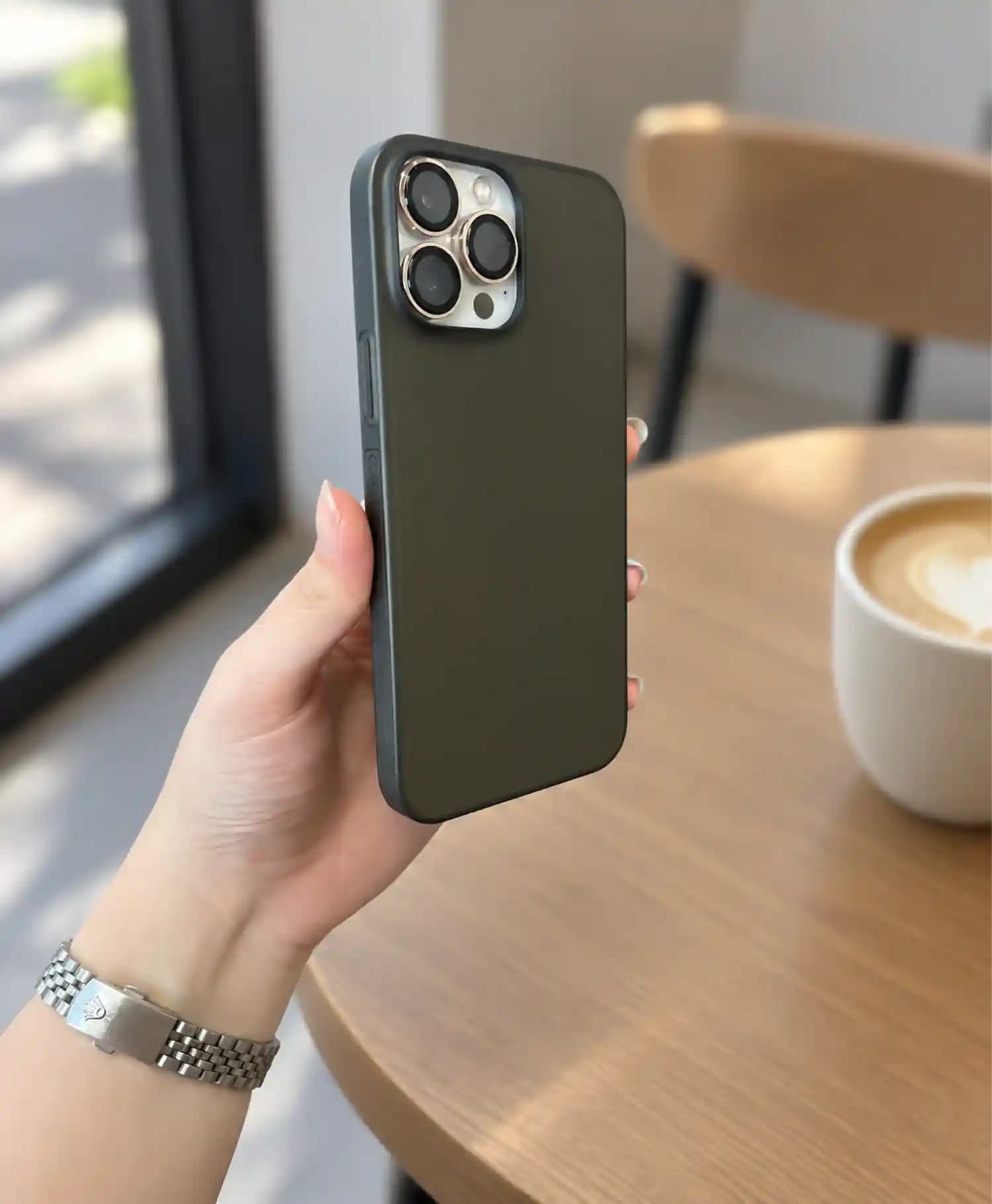 قاب ژله ای مات طرح کربن گوشی موبایل Iphone 13 Pro Max — تصویر ۲