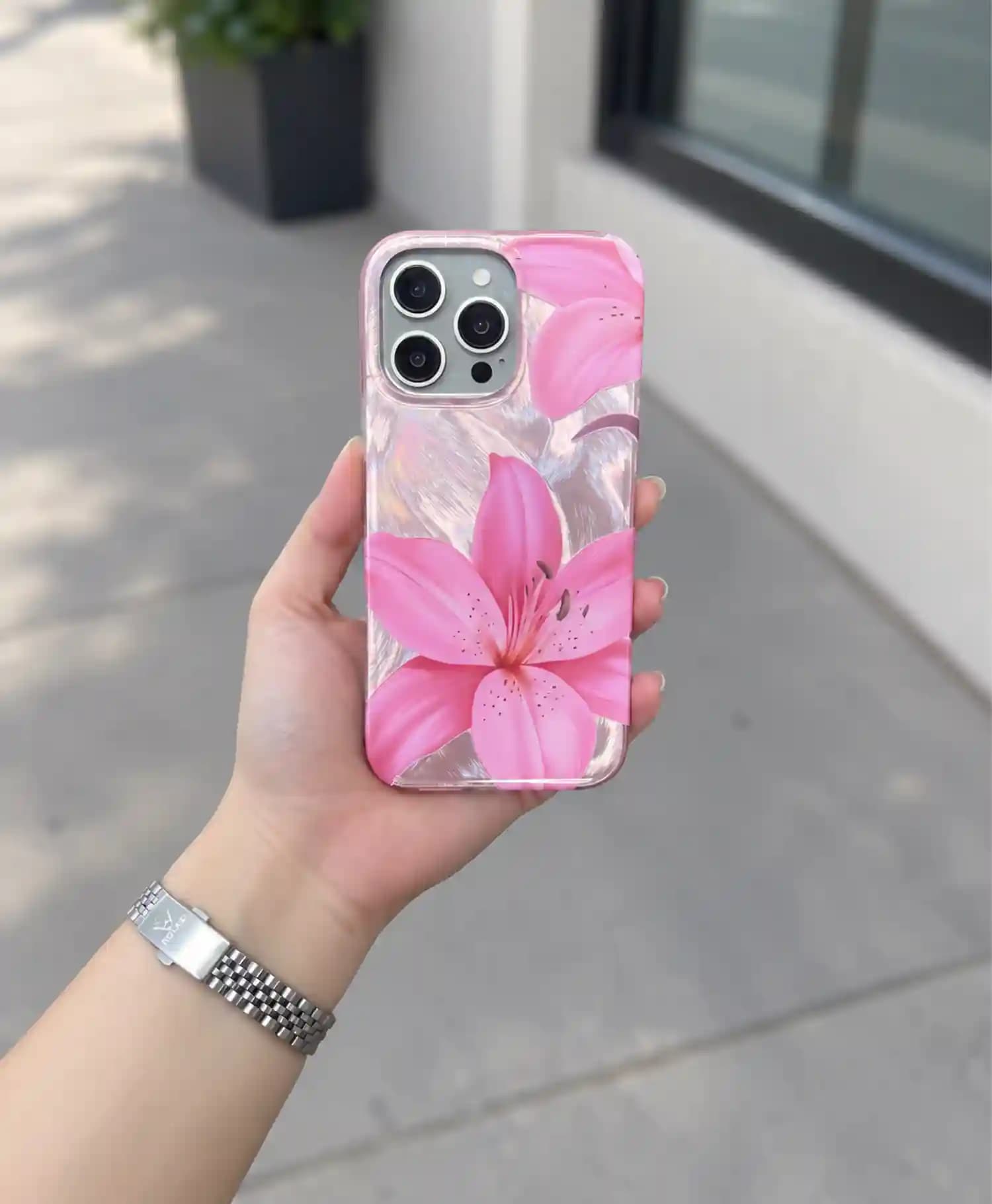قاب هولوگرامی طرح براش لیلیوم گوشی موبایل Iphone 16 Pro Max — تصویر ۳